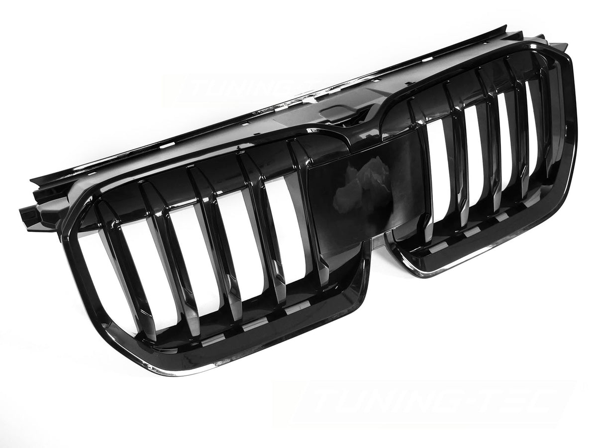 Glossy svart grill til BMW X1 U11 2022 sett forfra montert
