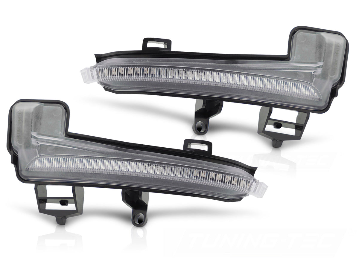 Sekvensielle LED-blinklys i sidespeil til Skoda Superb III 2015–2018 hvit LED sett forfra