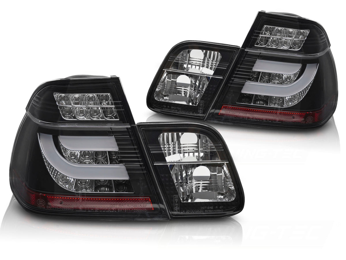 LED baklykter i svart montert på BMW E46 Sedan 1998-2001 sett bakfra