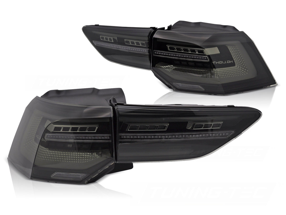 LED baklykter smoke VW Golf 8 2019–2024 med sekvensiell blinklys sett bakfra