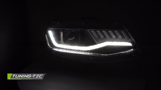 Frontlykter LED DRL Subaru WRX 2014–2022 svart hus sett forfra