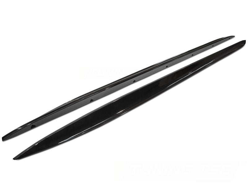 Sideskjørt Performance Style glossy svart til BMW 4-Serie G22 G23 sett fra siden