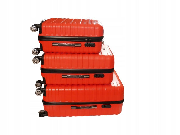 Sett med 3 røde reisekofferter på hjul - stor, medium, liten