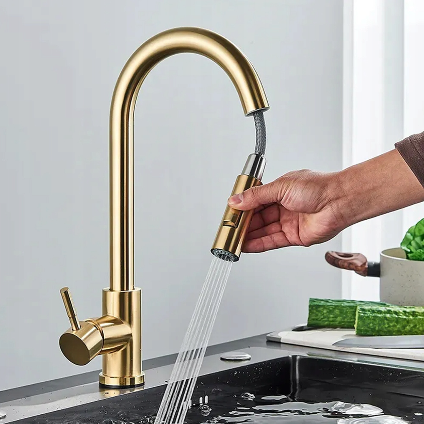 Blandebatteri Kjøkken Gull med Uttrekkbar Tut 39,5 cm – REA Fresh Gold