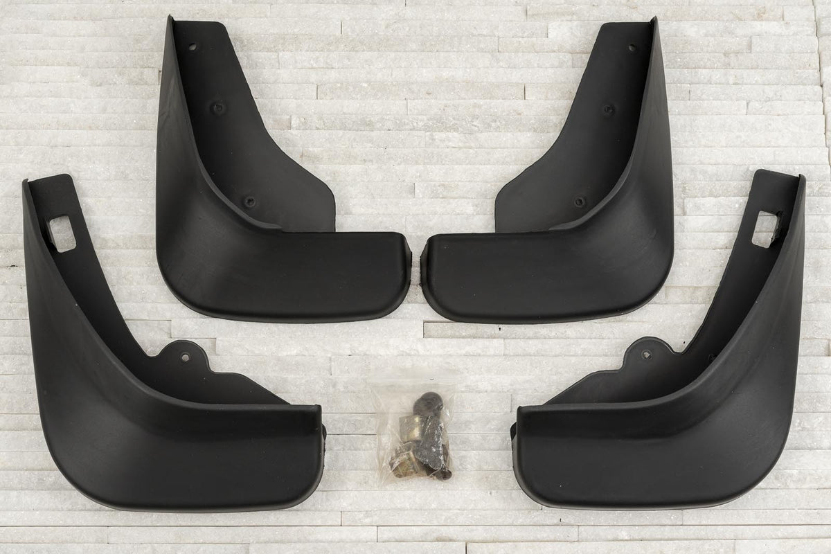 Ven-Tuning skvettlapp til Ford Focus II Hatchback Facelift – ABS-plast