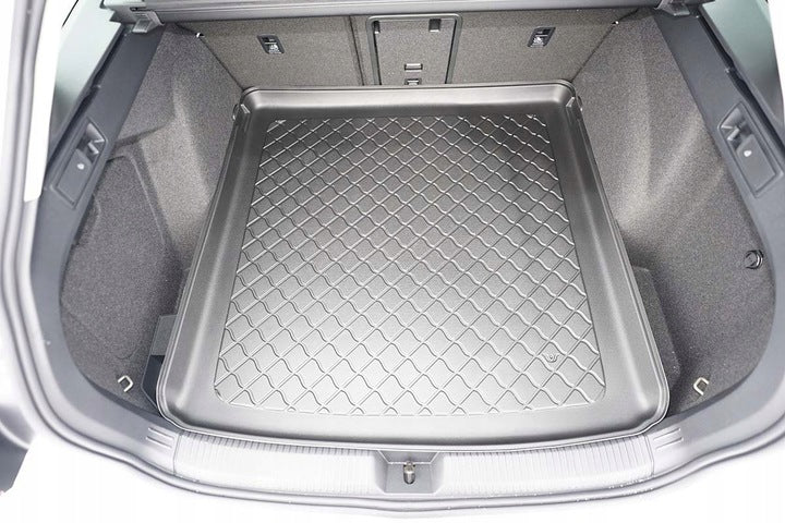 Aristar bagasjeromsmatte til Vw Golf VIII / VIII Hybrid mHEV – myk Termoplast-elastomer
