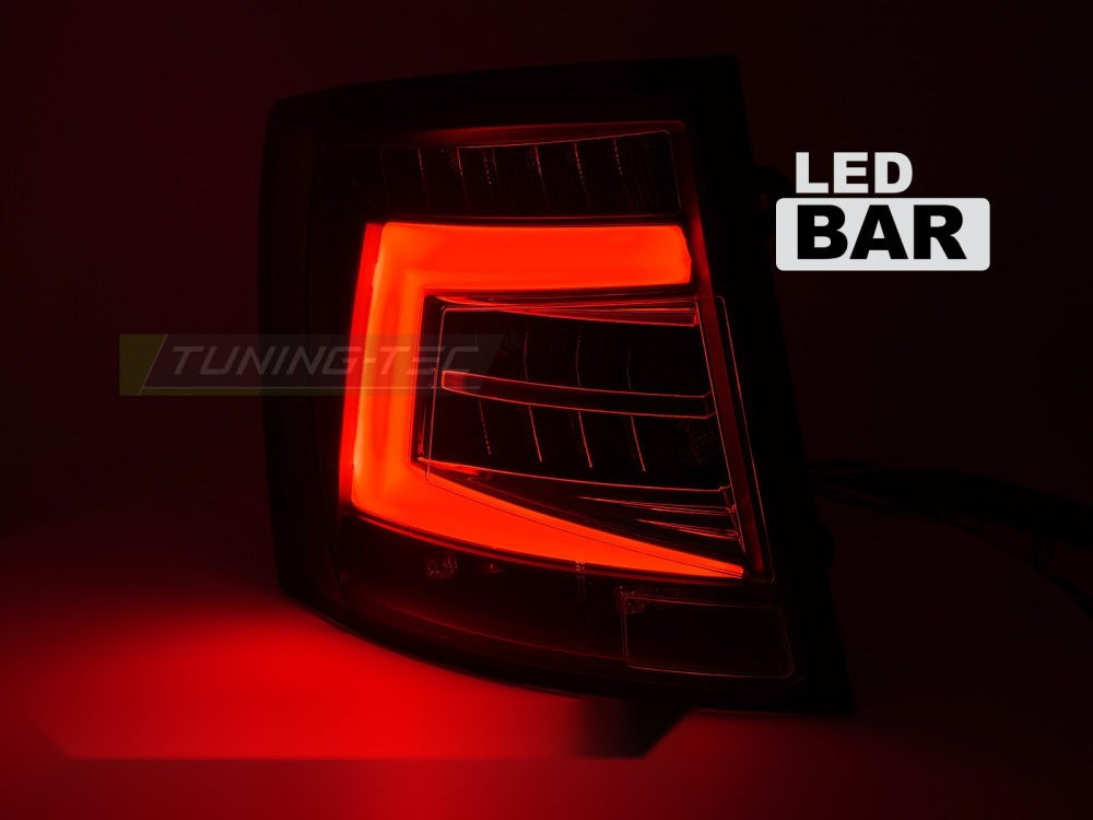 Detaljbilde av baklykter Skoda Octavia III SW 16-20 OEM LED med LED-detaljer.