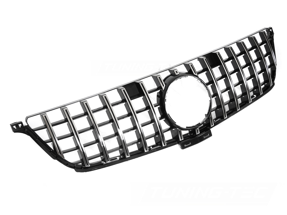 Grill GT Style til Mercedes M-Klasse W166 11-15 i sort/krom sett rett forfra på hvit bakgrunn.