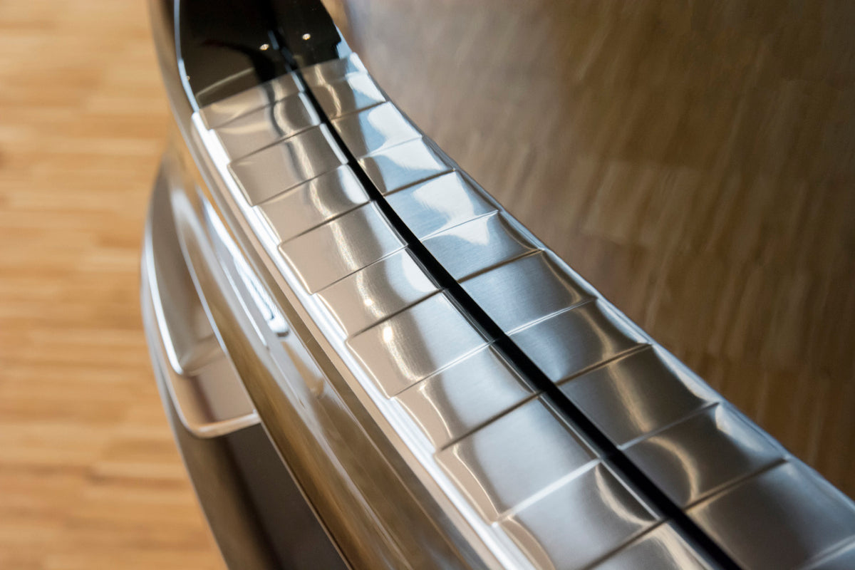 Bakfangerbeskytter Volvo XC90 II (2014-) – rustfritt stål - detaljer