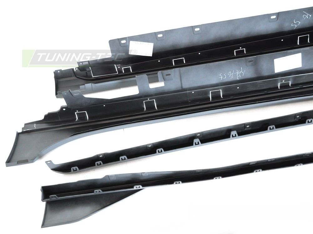 Sideskjørt BMW F40 19-24 pakke og innhold.