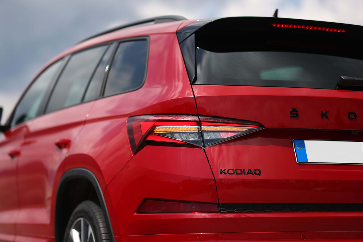 Emblem Skoda Kodiaq Black Glossy - sett forfra