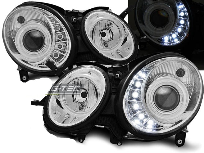 Frontlykter Xenon Daylight Chrome til Mercedes W211 03.02-04.06 sett rett forfra på hvit bakgrunn.