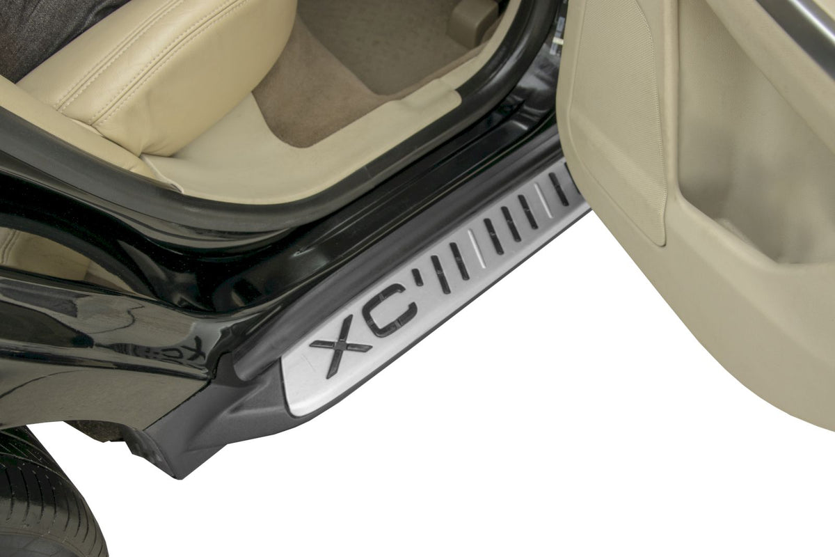 Stigtrinn Volvo XC60 Scoutt (2008-2013) - nærbilde