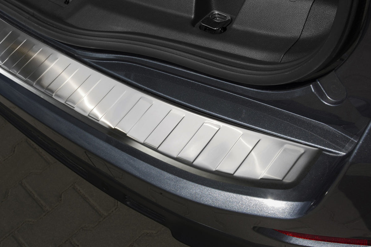 Avisa bakfangerbeskytter til Ford S-Max II – enkel 3M-montering