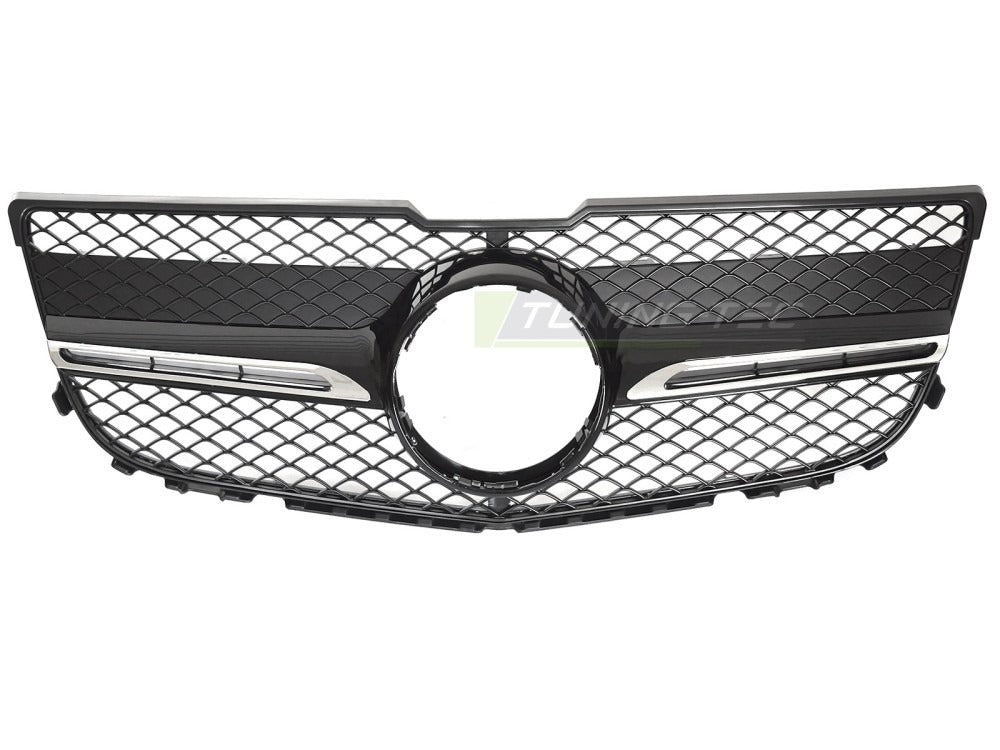 Detaljbilde av Grill Mercedes GLK X204 13-15 sort/krom med sport-mønster og emblemfeste.