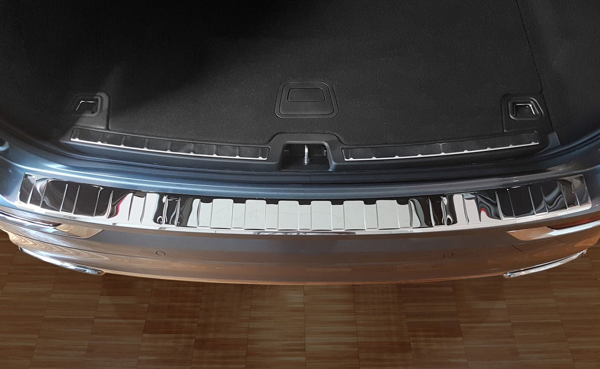 Avisa bakfangerbeskytter til Volvo XC60 II / Silver Edition – sølvfarget speilfinish