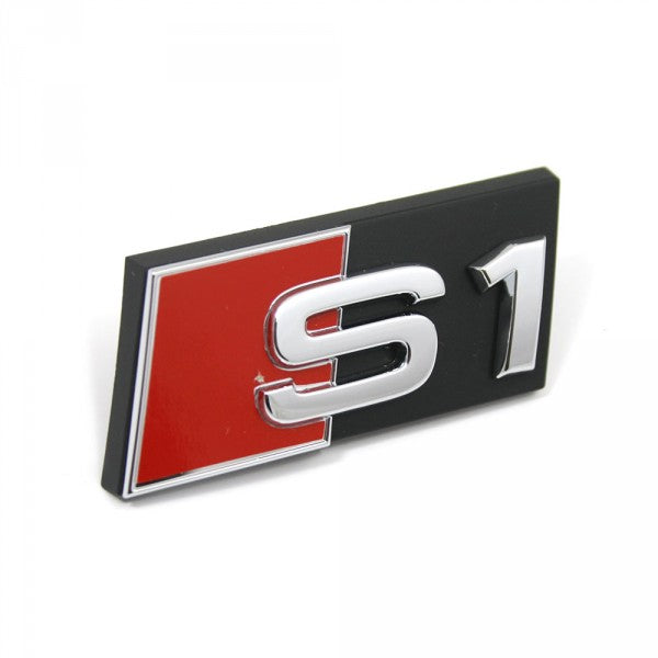 Emblem/logo til Audi S1 Chrome i krom til frontgrill, original Audi-emblem med ABS-materiale og perfekt passform