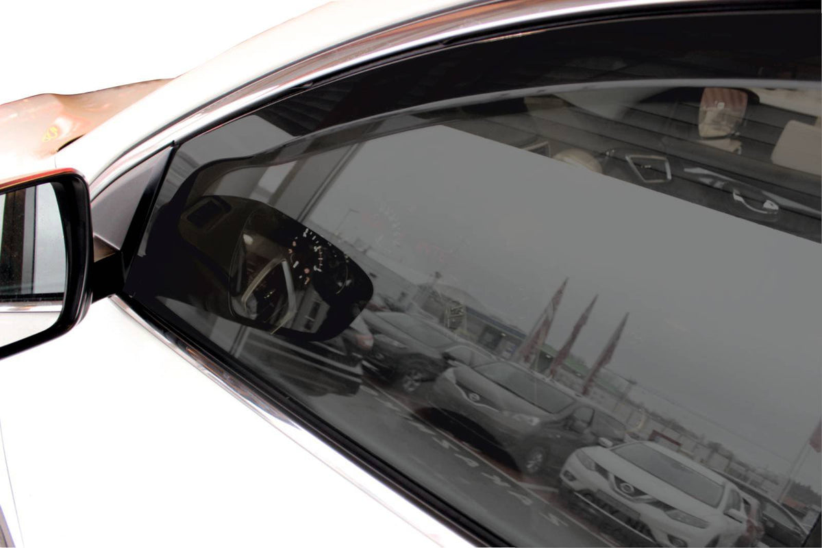 Heko vindavviser til Nissan Qashqai (J11) – røykfarget plexiglass