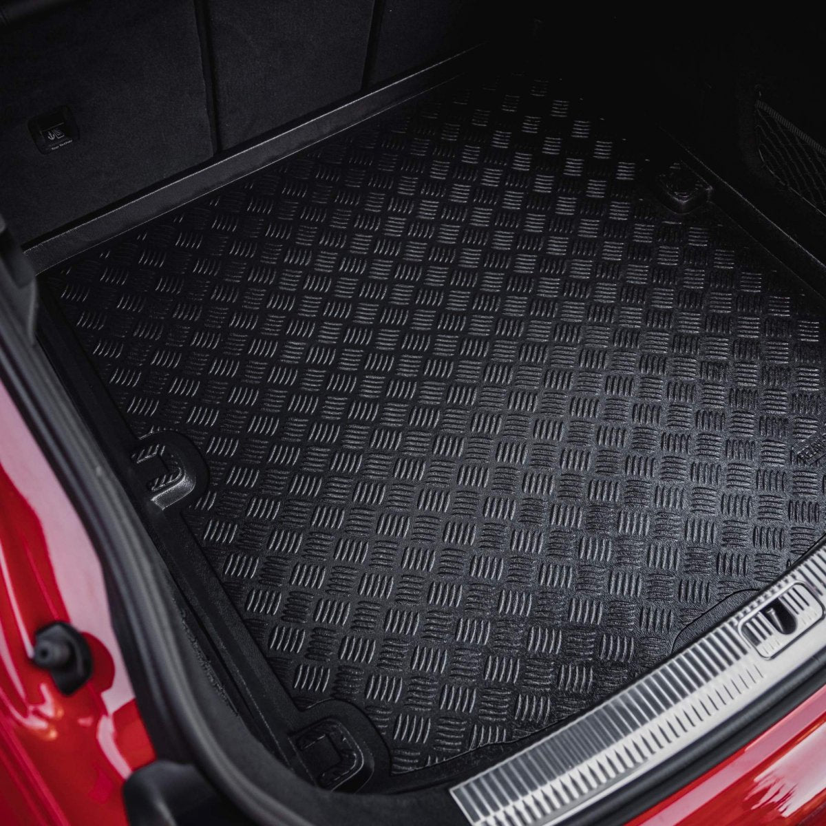 Rezaw-Plast bagasjeromsmatte til Tesla Model Y – myk plast med forhøyede kanter