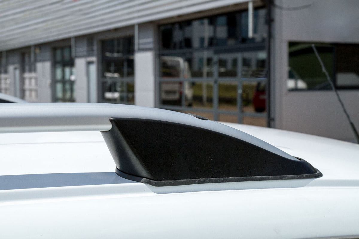 Takrails Mercedes Vito (W639) Ventshield (2003-2014) - nærbilde