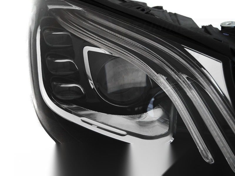 Frontlykter Mercedes W222 13-17 sett fra siden.