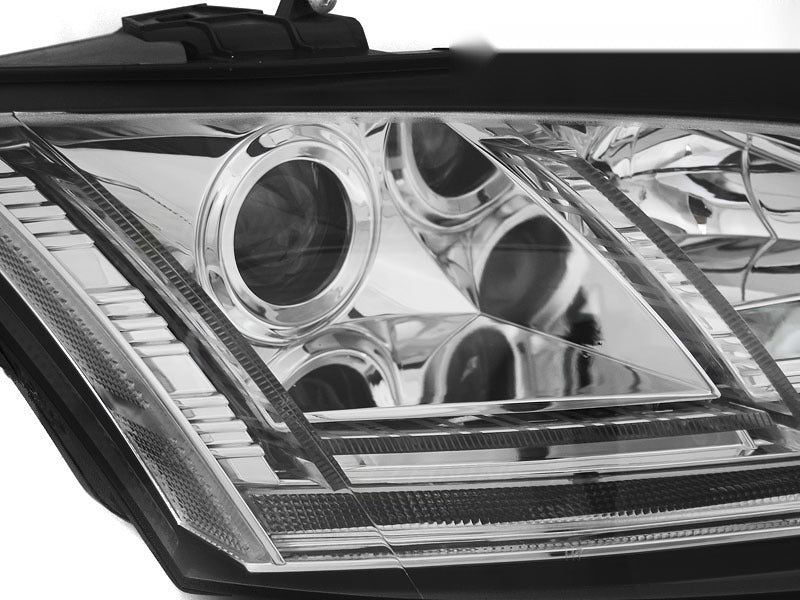 Frontlykter Audi TT 8J 06-10 sett fra siden — profil synlig.