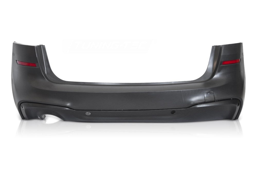 BMW 2 Active Tourer F45 LCI bakfanger Sport Style detaljbilde av PDC-utsparing