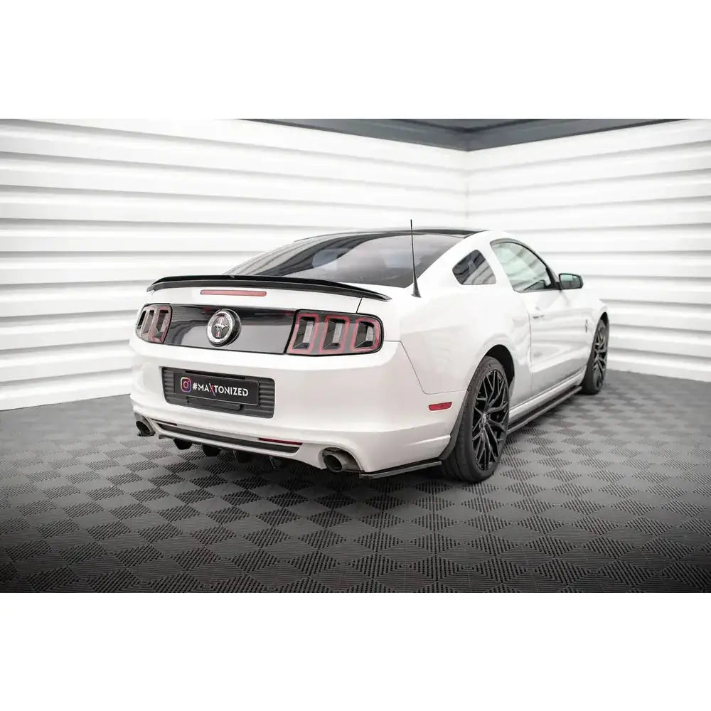 Bakfanger Leppe Ford Mustang Mk5 Facelift - 3