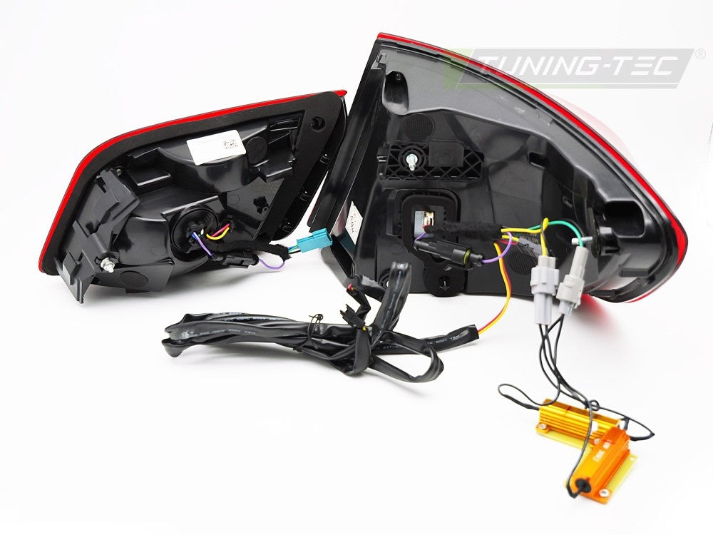 Baklykter BMW F10 OLED sekvensiell rød – detaljbilde av lysdesign og innfatning