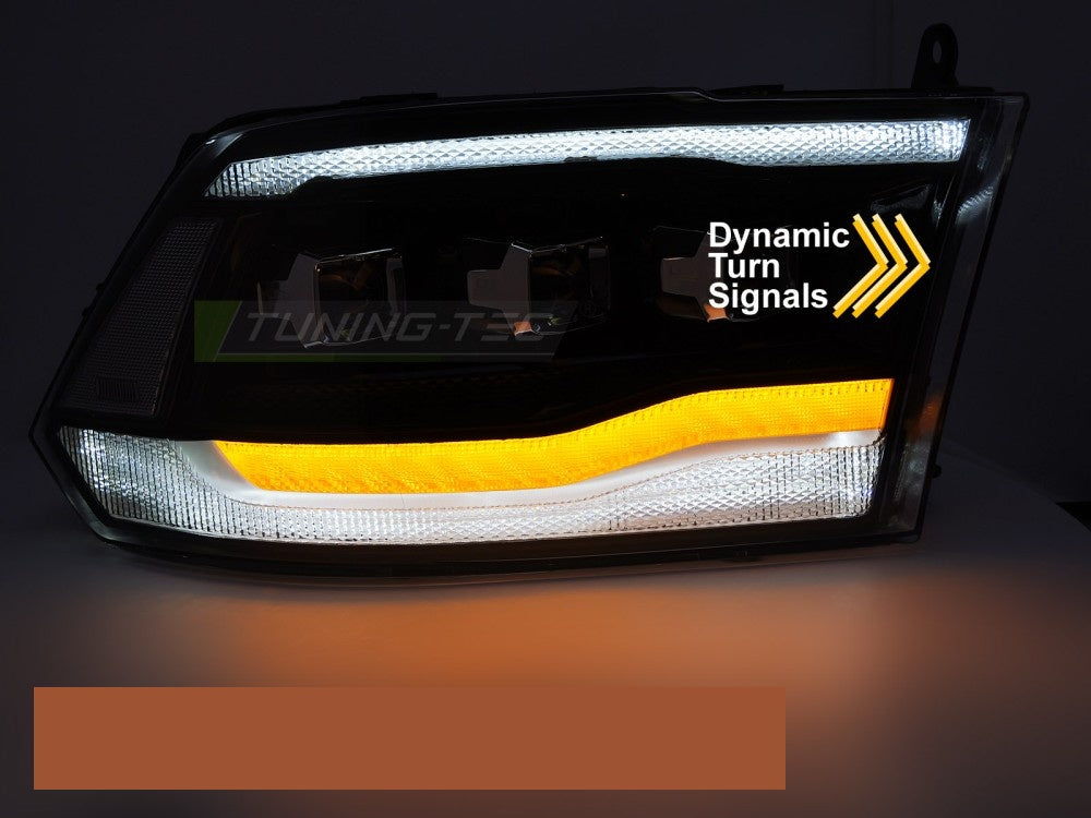 Dodge Ram 2009–2018 LED baklykter svart finish montert på kjøretøy