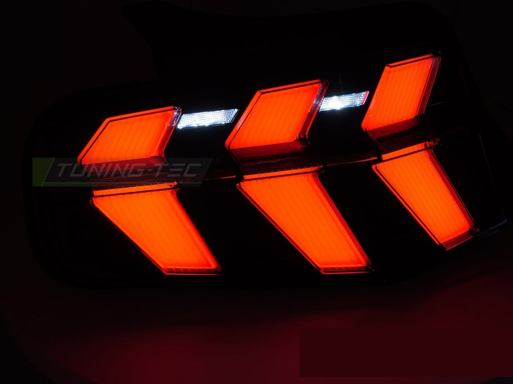 Baklykter Ford Mustang LED svart LDFO92 nærbilde av design