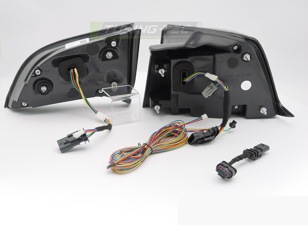 LED baklykter for Tesla Model 3 2017–2023 vist fra siden med detaljer