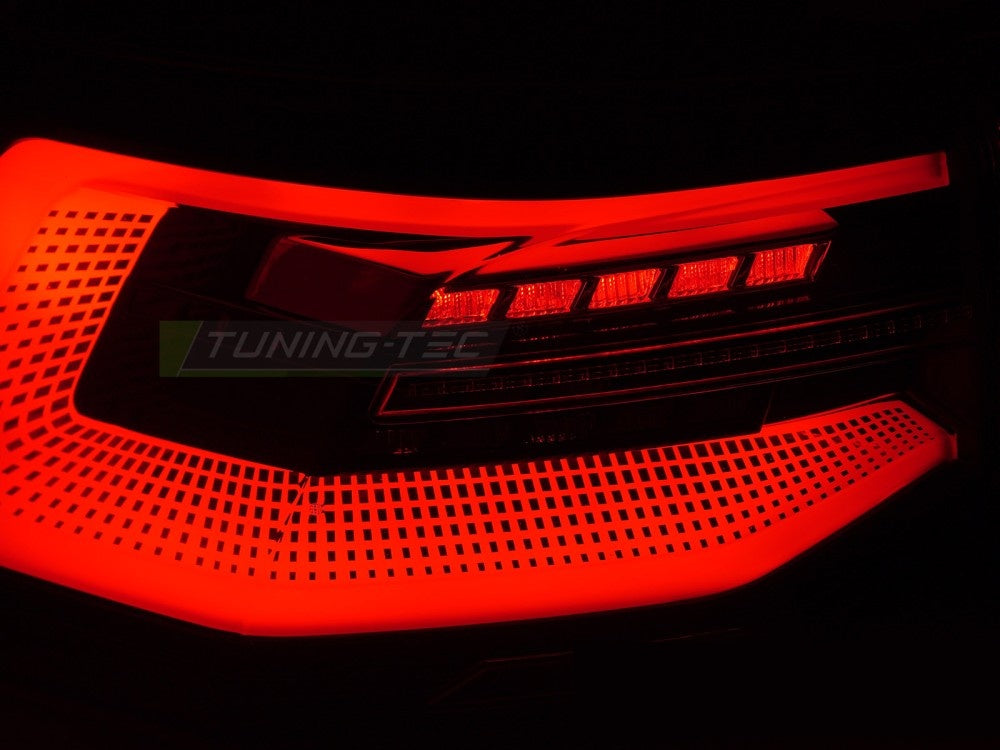 Sekvensiell LED-baklykt til Volkswagen Golf 8 smoke-tonet glass detaljbilde