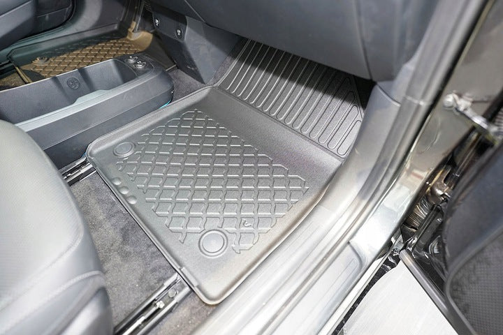 Gulvmatter Kia EV6 (2021-2024) – Antiskli luktfrie TPE - sett forfra