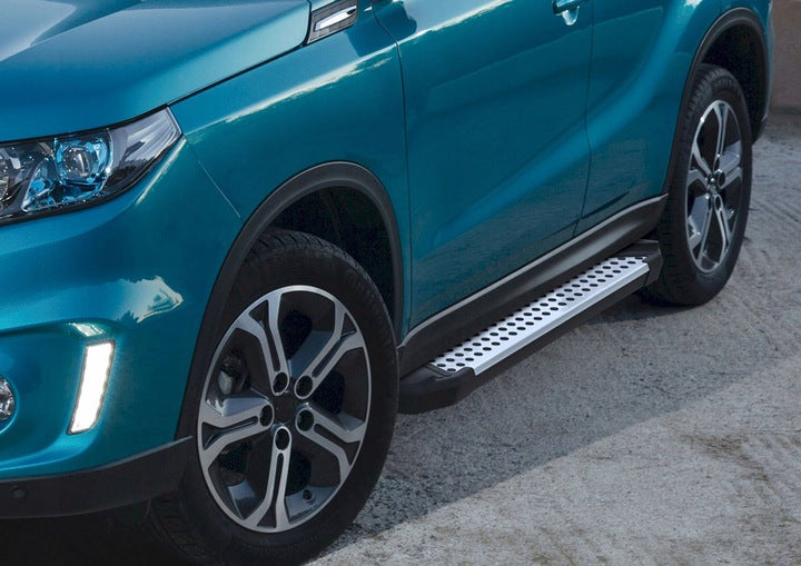 Stigtrinn Rival til Suzuki Vitara II (LY) 2015-2018 i aluminium og ABS, enkel montering uten boring