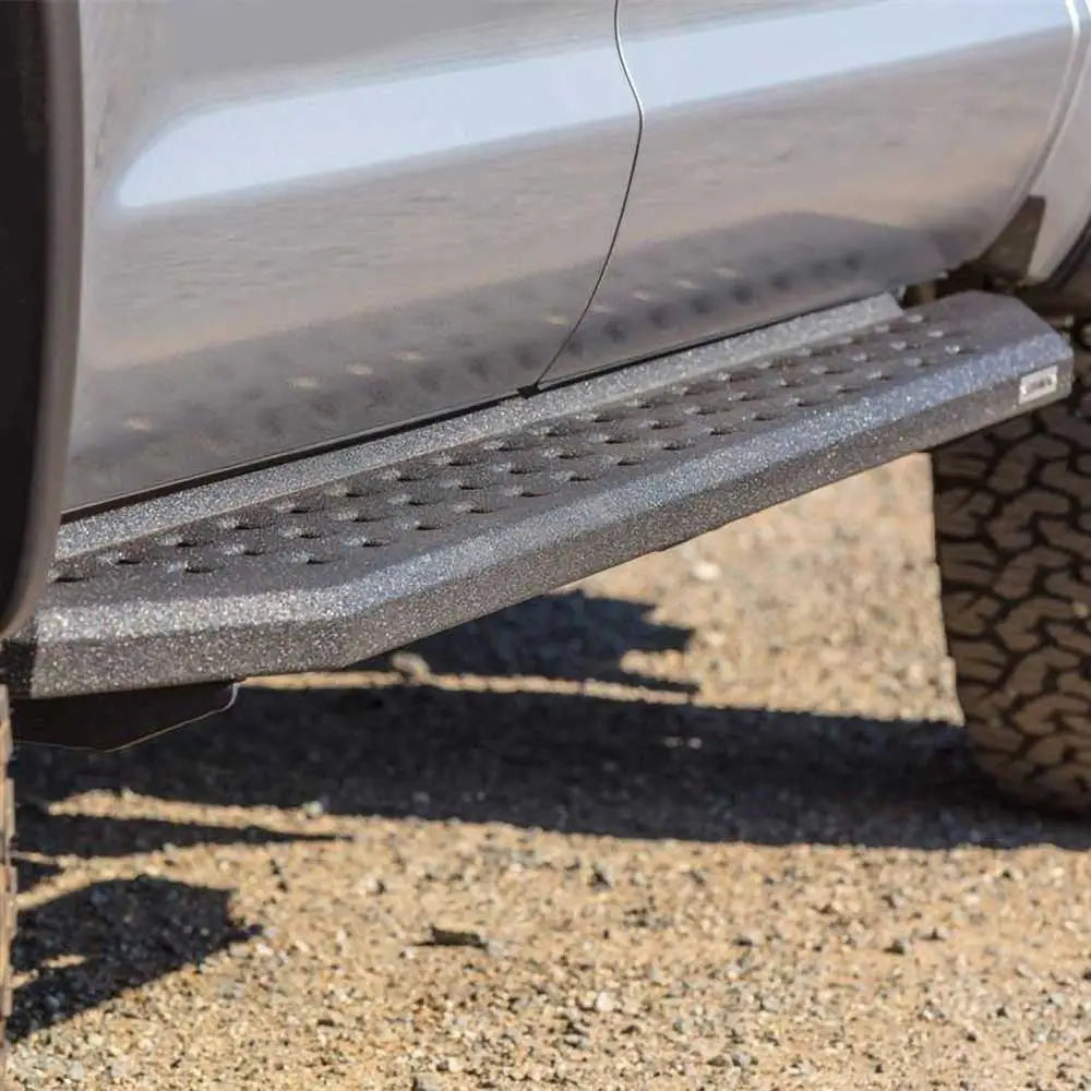 Bedliner i Stigtrinn Go Rhino Rb20 Super Cab - Ford F150 04-14