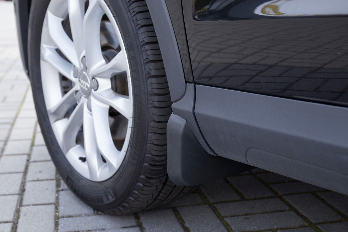 Ven-Tuning skvettlapp til Audi Q3 / RS Q3 8U – svart ABS