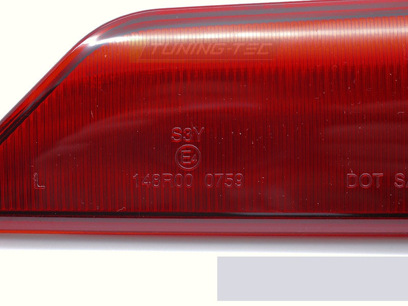 Rødt LED bremselys Ford Transit Connect II montert på bakdør