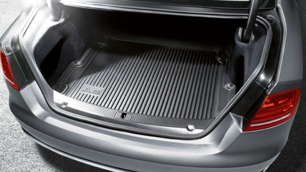 VAG OEM bagasjeromsmatte til Audi A8/S8 (D4 4H) – TPE thermoplastic elastomer