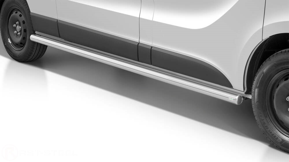 Stigtrinn Steeler til Renault Trafic III 2014 og nyere i rustfritt stål med polert krom finish