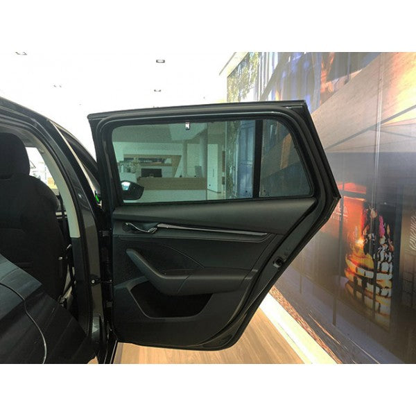 Solskjerm Skoda Octavia Stasjonsvogn IV (2019-) (4 stk) - sett forfra