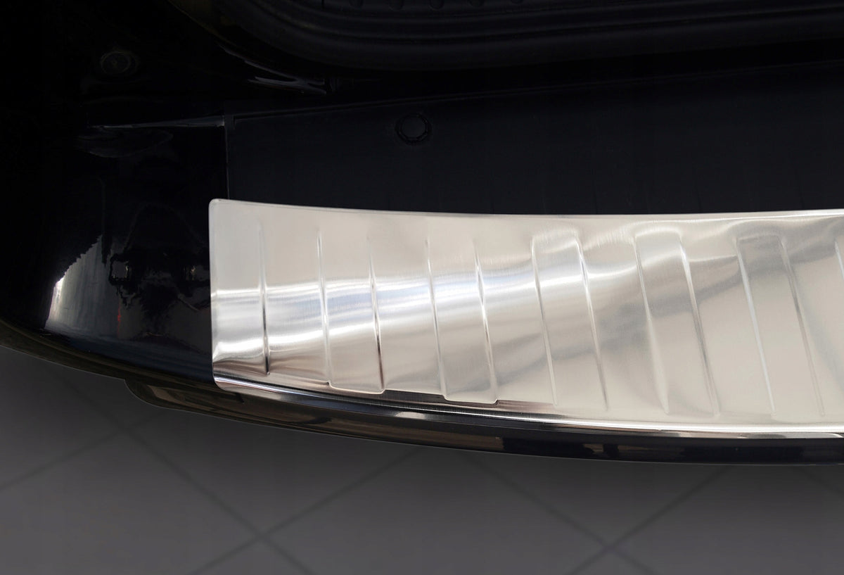 Avisa bakfangerbeskytter til Toyota RAV4 III Facelift – enkel 3M montering