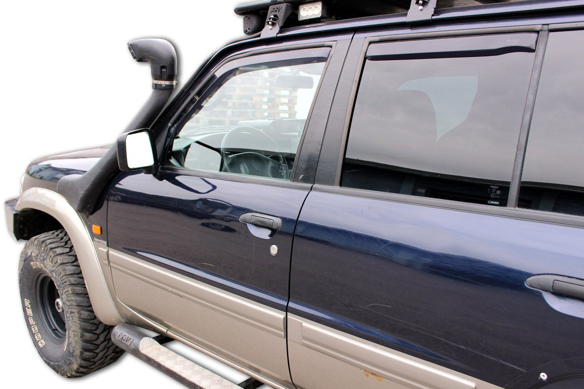 Vindavviser Nissan Patrol GR Y61 1997→ – PMMA Plexi - detaljer