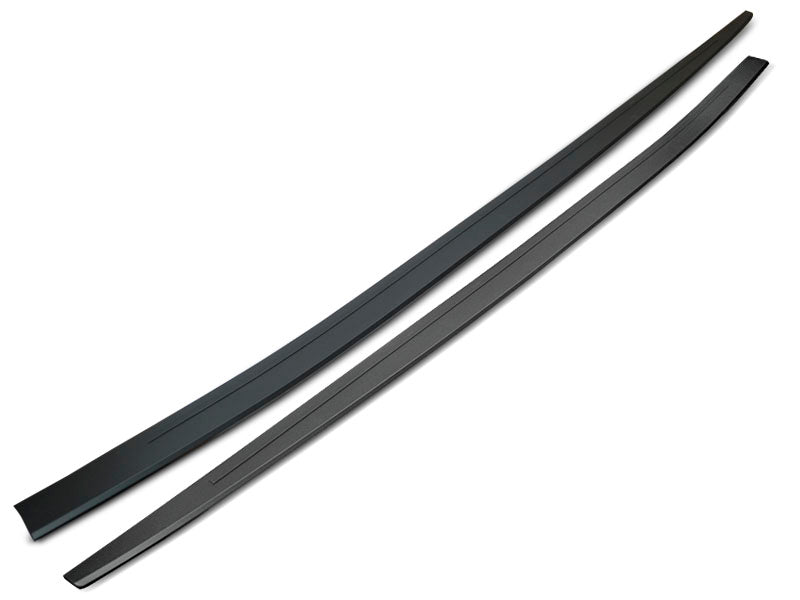 Sideskjørt-utvidelse Performance til BMW G30/G31 17-23 sett rett forfra på hvit bakgrunn.