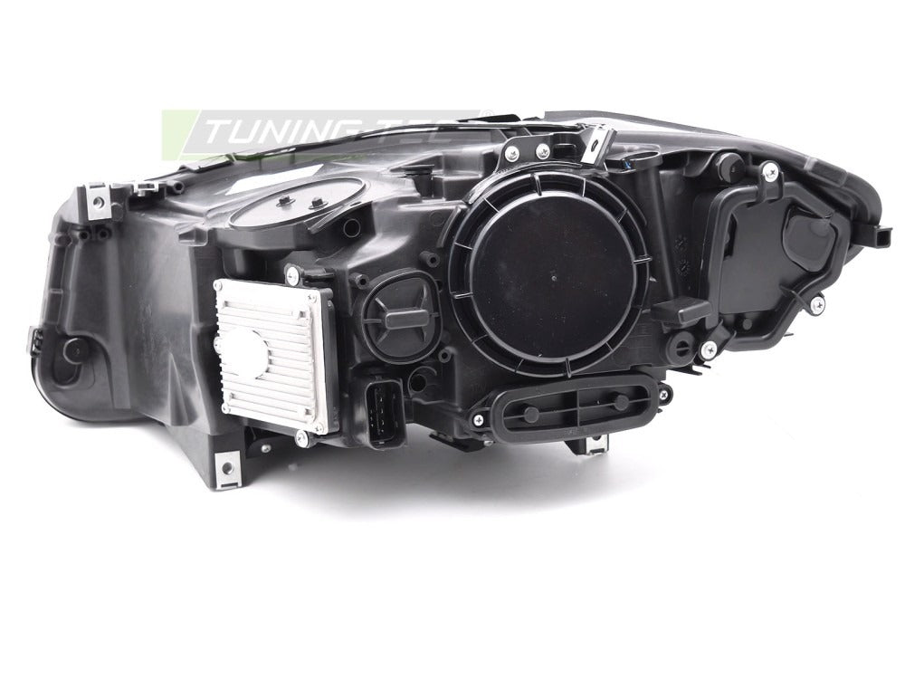 Frontlykter BMW F10/F11 LCI 13-16 sett fra siden — profil synlig.