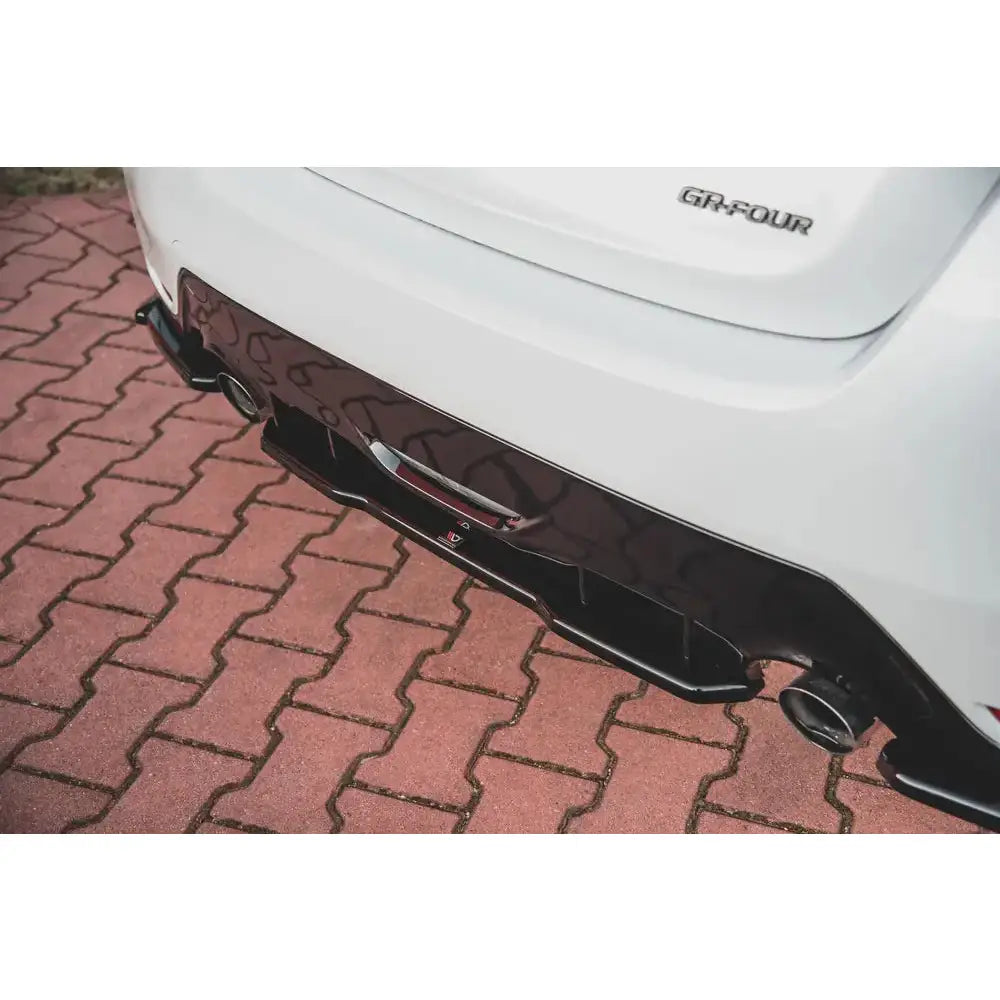 Central Rear Splitter Toyota Gr Yaris Mk4 - 4