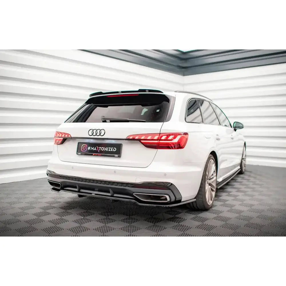 Central Rear Splitter (with Vertical Bars) Audi A4 S-line B9 Facelift - 2