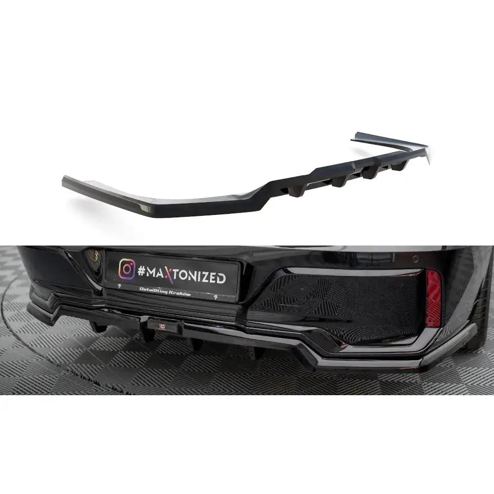 Central Rear Splitter (with Vertical Bars) Bmw 7 M-pack G70