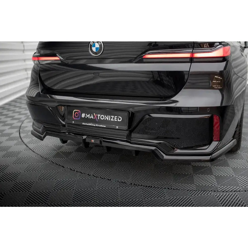 Central Rear Splitter (with Vertical Bars) Bmw 7 M-pack G70 - 6