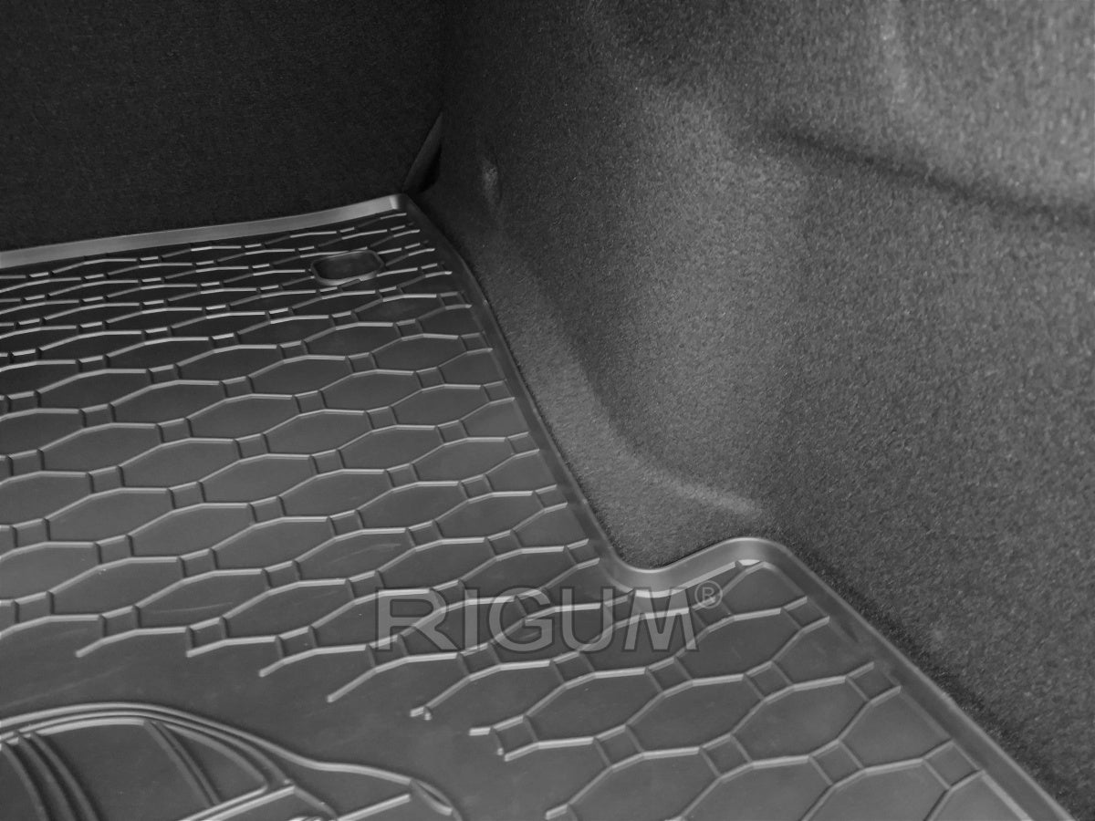 Rigum bagasjeromsmatte til Mercedes E (W213) Sedan – olje- og bensinbestandig